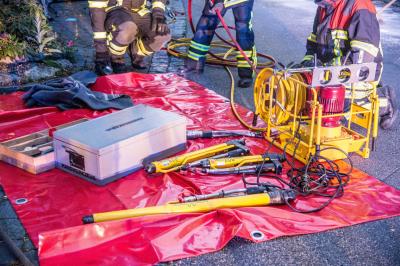 Korb: Fahrer faehrt alkoholisiert in 30er Zone gegen Hauswand - Gaffer bekommt Anzeige 